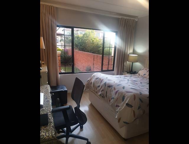 2 BEDROOM APARTMENT FOR SALE IN SUNNINGHILL